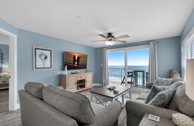 ☀Corner Balcony~Beachfront ~ Complementary Beach Service~Pool~2BR The Palms 501🌅