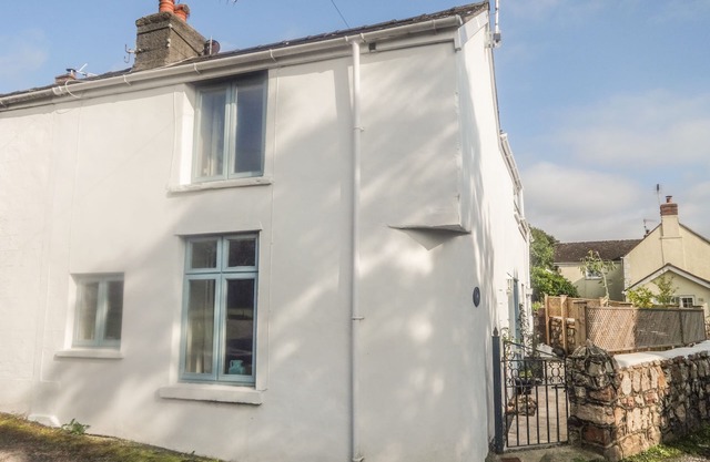 Corner Cottage, REYNOLDSTON
