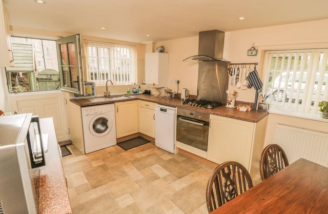 Corner Cottage, KIRKBYMOORSIDE