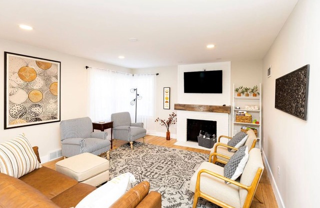 Corner Crossing: Splash, Play, and Stay – Your Summer Getaway is Here!