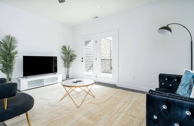 Corporate Housing by MGM