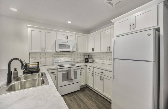 Corporate Housing for Traveling Professionals - EXTENDED STAYS