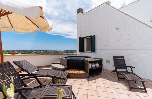 Corte Dei Mesci - "U Critaru " W/ Private Jacuzzi in the terrace
