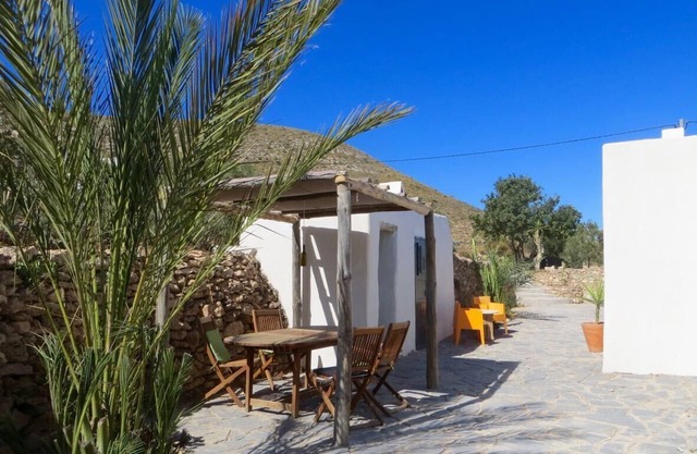 cortijo alhaja del cerro blanco dans le parc naturel cabo de gata