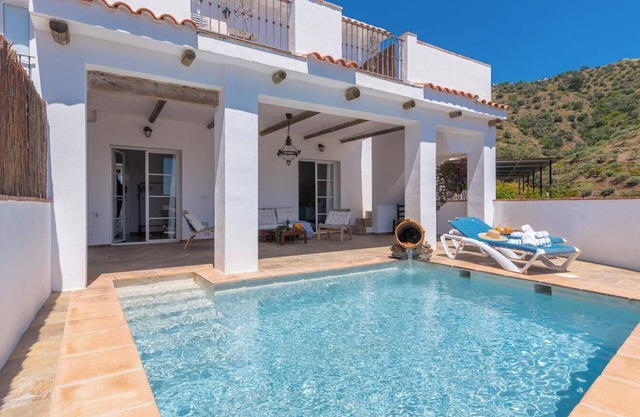 Cortijo Aranjo Torrox by Ruralidays