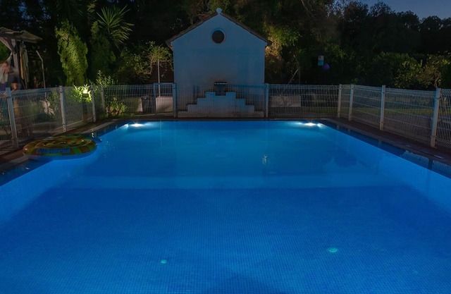 CORTIJO À 20 MIN. DE LA PLAGE POUR 24 PERSONNES