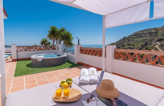 Cortijo Raíces Jurado Torrox by Ruralidays