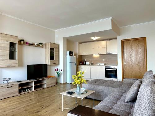 Cosher - Gardenia Palace Apt 9
