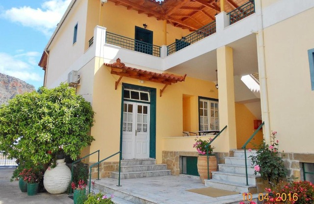 Costa-Rini Hotel