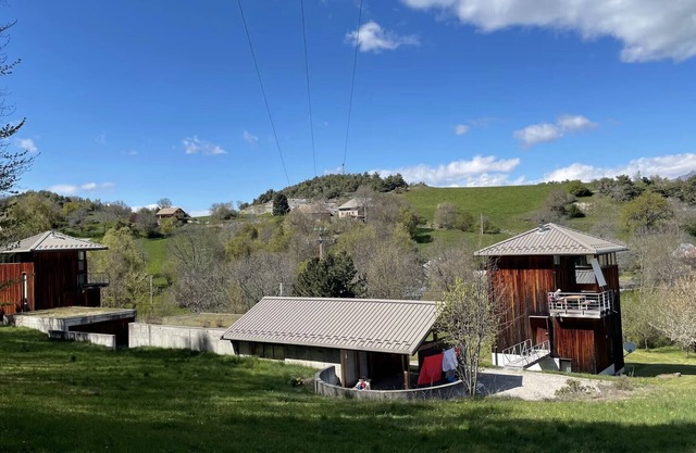 Costebelle, Une belle maison de vacances pour 8 personnes à La Bréole,