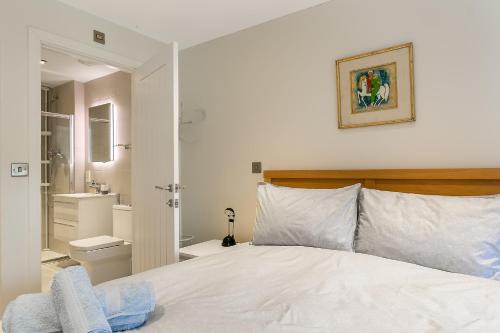 Cosy 3 Bedroom Home Next to Bicester Village!