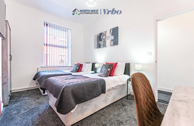 ✔3BR House✔Charming Bedrooms✔For Families&Contractors✔Street Parking✔FreeWIFI