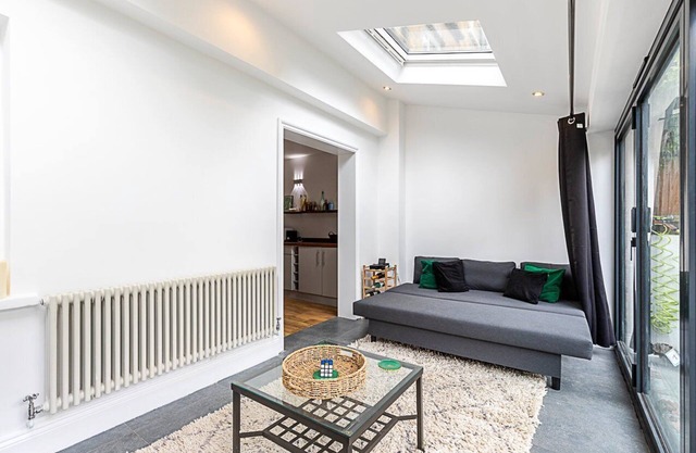 Cosy and Modern Battersea Home