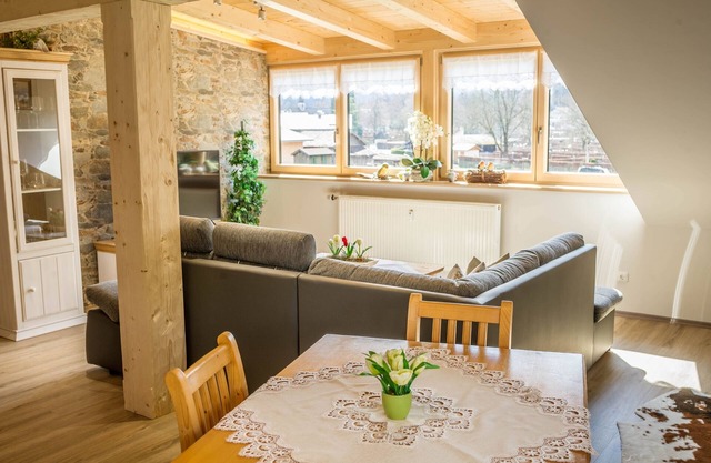 Appartement confortable Bergpanorama avec balcon, vue sur les montagnes et Wi-Fi