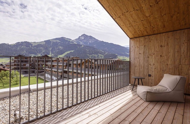 Cosy apartment for 6 people with WIFI, TV, terrace, panoramic view and parking