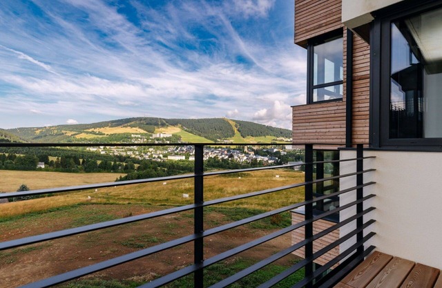 Bel appartement pour 5 personnes avec WIFI, TV, balcon et parking