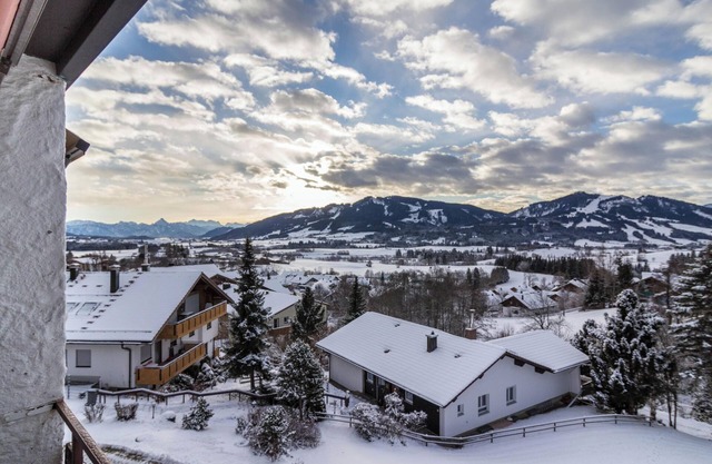 Appartement confortable "Förster" avec vue sur la montagne, balcon et piscine