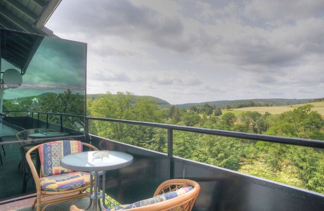Bel appartement pour 4 personnes avec WIFI, TV, balcon et animaux admis