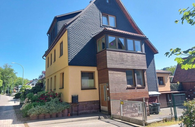 Joli appartement pour 4 personnes avec WIFI, TV, patio et parking