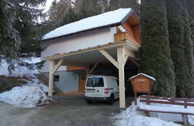 Joli appartement pour 2 personnes avec bain à remous, WIFI, TV et parking
