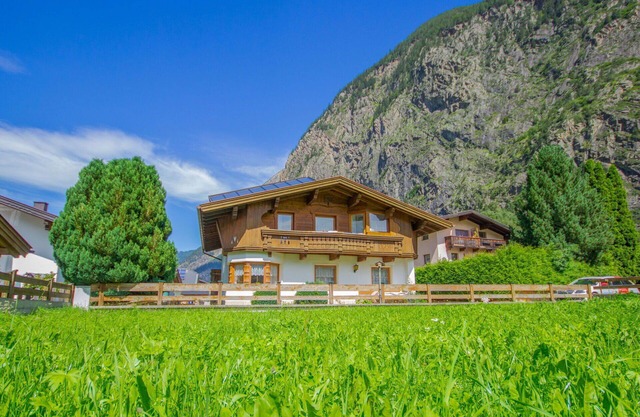 Agréable appartement pour 4 personnes avec WIFI, TV, balcon et parking