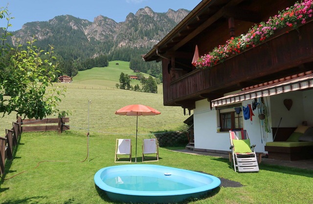 Joli appartement pour 4 personnes avec WIFI, TV, patio et animaux admis
