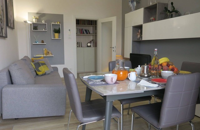 Bel appartement pour 4 personnes avec climatisation, WIFI, TV et balcon