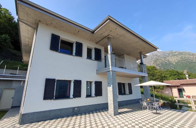 Agréable appartement pour 4 personnes avec WIFI, TV, terrasse et parking