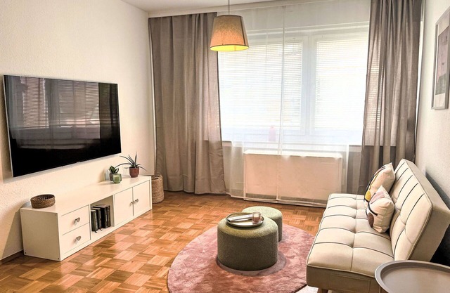Cosy apartment for 5 guests with WIFI, TV, balcony and parking