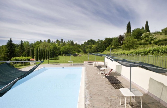 Confortable appartement avec piscine, WIFI, animaux admis, vue panoramique et parking