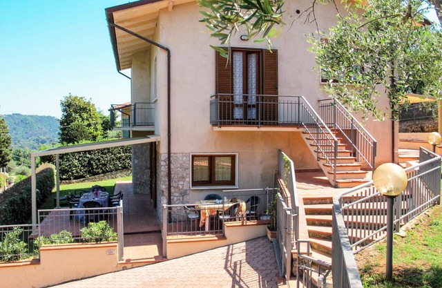 Agréable appartement pour 5 personnes avec WIFI, TV, terrasse et parking