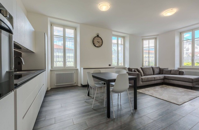 Cosy apartment for 5 people with WIFI, TV, balcony and parking