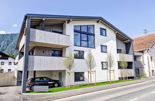 Joli appartement pour 6 personnes avec WIFI, TV, patio et parking