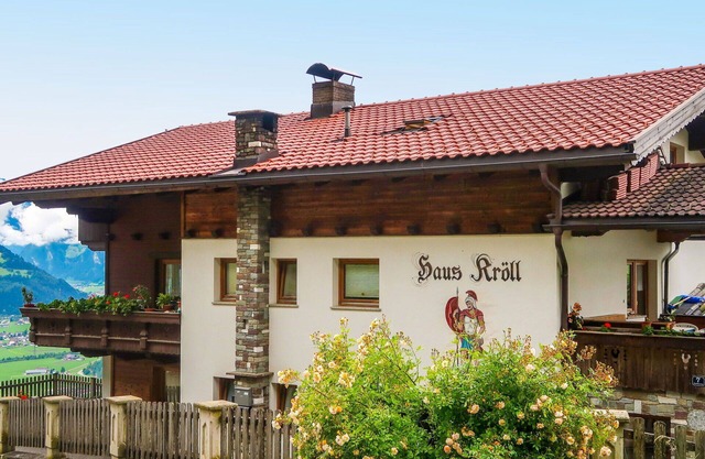 Joli appartement pour 8 personnes avec WIFI, TV, balcon, animaux admis et parking