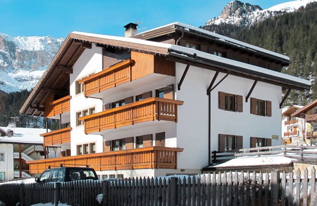 Bel appartement pour 8 personnes avec WIFI, TV, balcon, animaux admis et parking