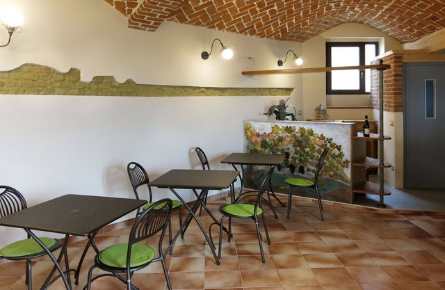 Agréable appartement pour 9 personnes avec piscine, WIFI, climatisation, TV, patio et animaux admis