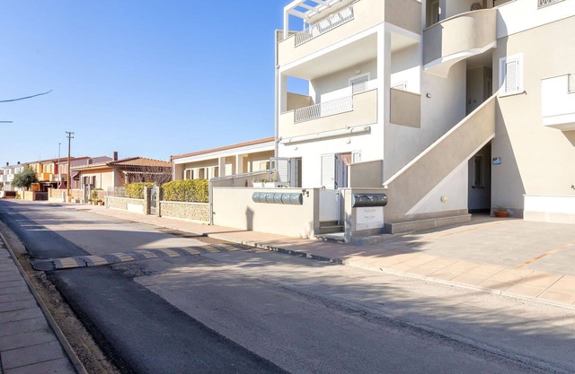 Confortable appartement pour 5 personnes avec climatisation, TV, terrasse, animaux admis et parking