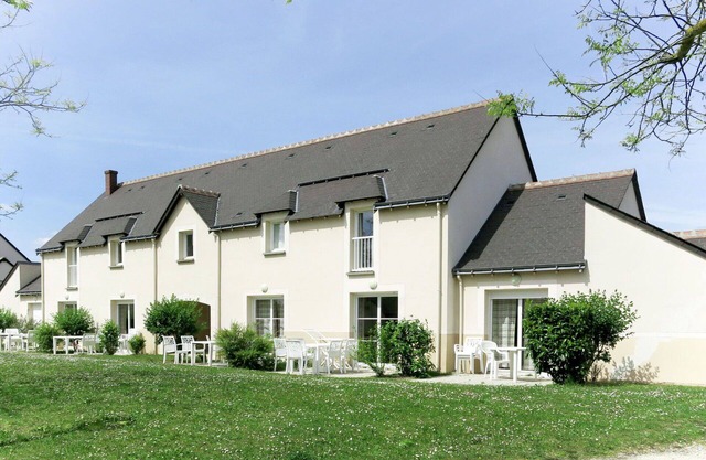 Bel appartement dans une maison de vacances avec piscine, WIFI, TV, terrasse et animaux admis