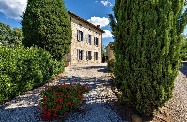 Joli appartement dans une maison de vacances avec WIFI, piscine, TV, patio et vue panoramique