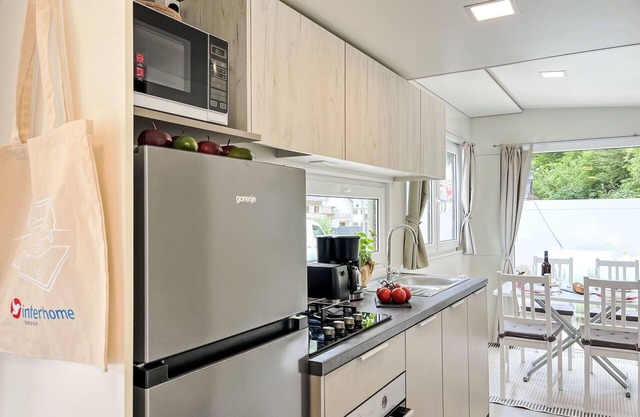 Cosy apartment in villa for 4 people with terrace, pets allowed and parking