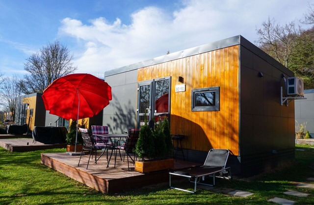 Joli appartement dans une maison de vacances avec climatisation, WIFI, TV, terrasse, parking