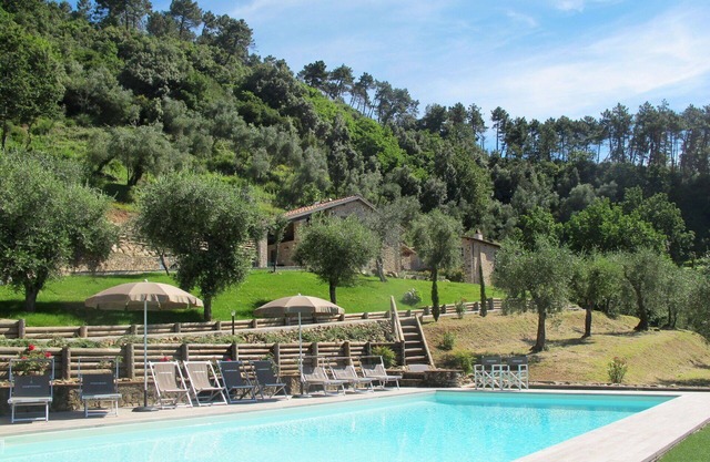 Appartement dans une maison de vacances avec WIFI, climatisation, piscine privée, TV, terrasse
