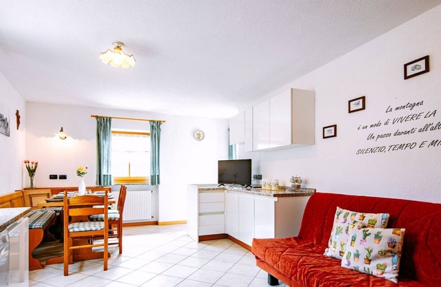 Bel appartement pour 4 personnes avec WIFI, TV, balcon, animaux admis et parking