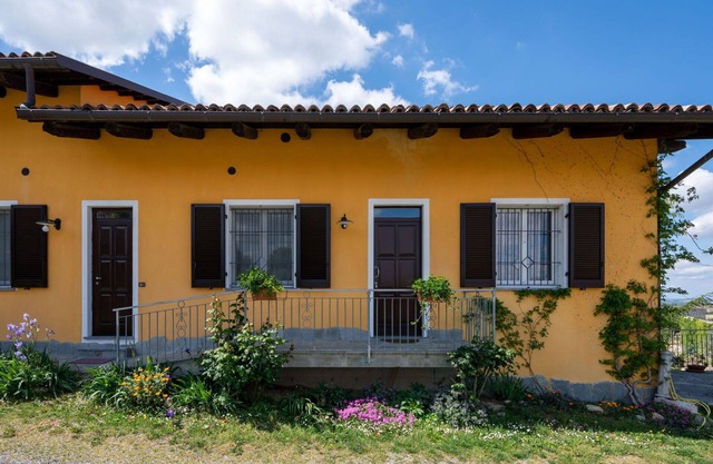 Bel appartement avec climatisation, WIFI, piscine, terrasse, animaux admis, vue panoramique, parking