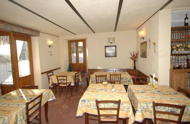Bel appartement avec piscine privée, WIFI, TV, balcon, animaux admis, vue panoramique et parking