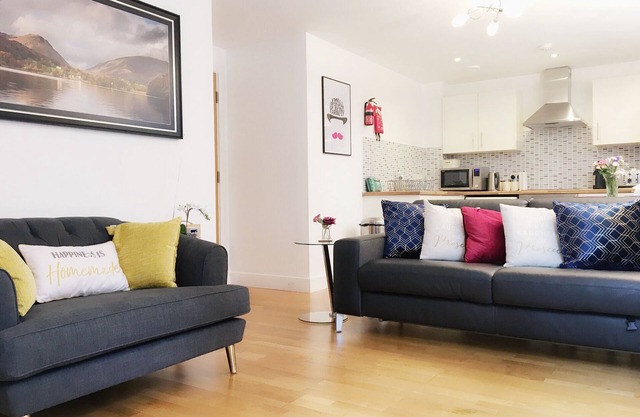 Cosy Apt, Central Location, Free Parking