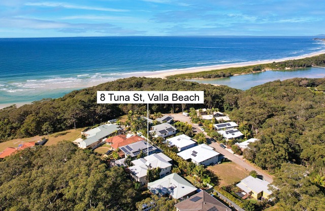 Cosy beach house, well suited for larger groups looking to spend time togethe