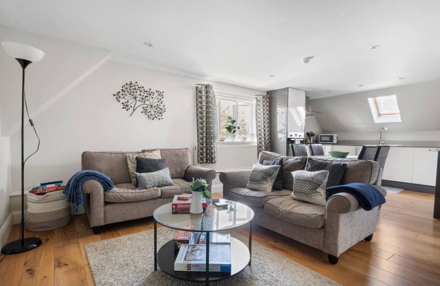 Cosy & Central Brockenhurst Flat