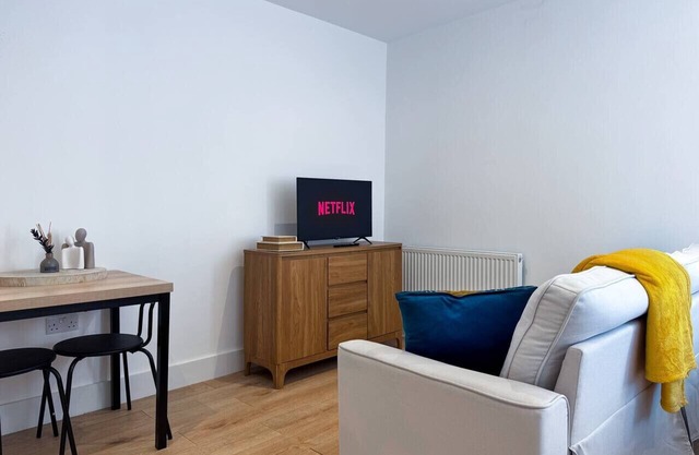 Cosy Private Apartment – Prime Maidstone Location