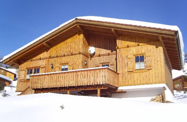 Maison exclusive, sauna, cheminée & confort de très grande qualité à 1800 m alt.